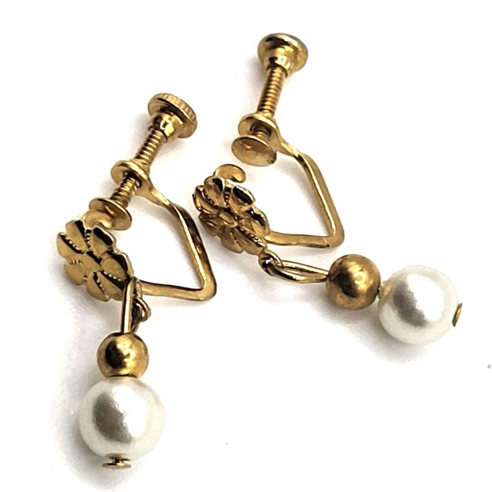 Vintage 50s Screw Back Pearl Earrings 0.75in